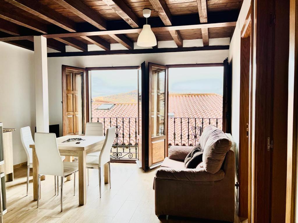 Apartamentos Raices Mogarraz Luaran gambar